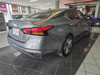 2020 Nissan Altima 2.5 S 4DR SEDAN - Photo 4 - Hamilton, OH 45015