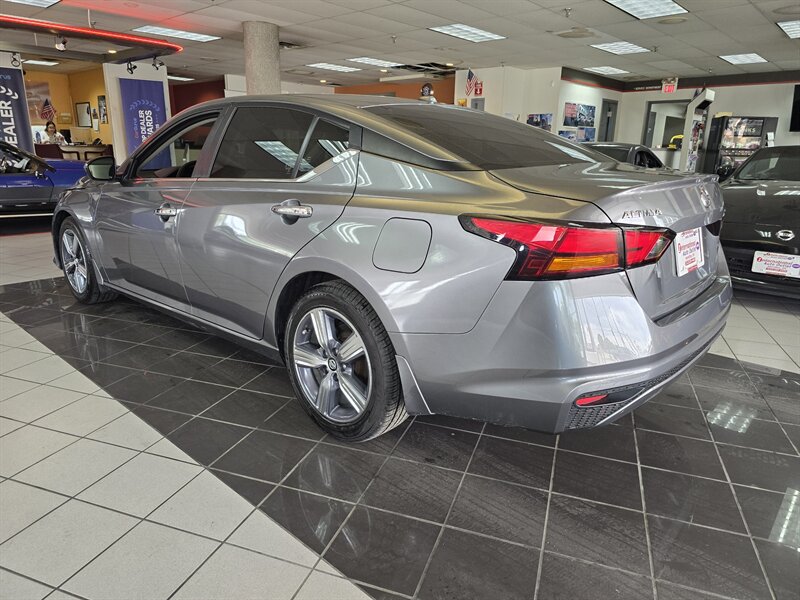 2020 Nissan Altima 2.5 S 4DR SEDAN - Photo 5 - Hamilton, OH 45015