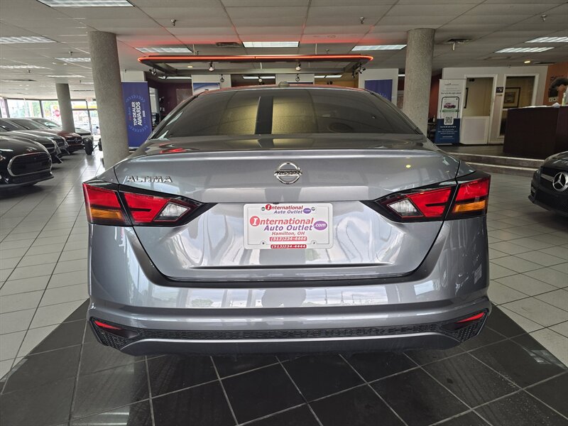 2020 Nissan Altima 2.5 S 4DR SEDAN - Photo 6 - Hamilton, OH 45015