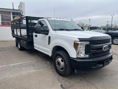 2019 Ford F-350 XL 2DR REGULAR CAB/WB DRW CHASSIS   - Photo 4 - Hamilton, OH 45015