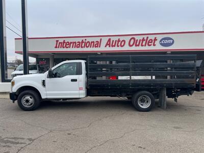 2019 Ford F-350 XL 2DR REGULAR CAB/WB DRW CHASSIS   - Photo 1 - Hamilton, OH 45015