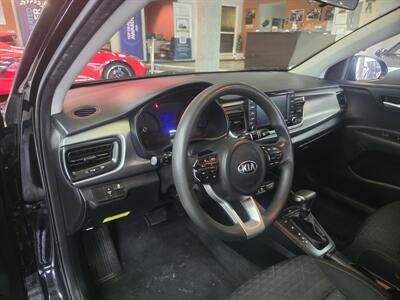 2019 Kia Rio S 4DR SEDAN   - Photo 8 - Hamilton, OH 45015