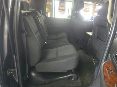 2011 Chevrolet Avalanche LS 4dr Crew Cab 4X4 - Photo 15 - Hamilton, OH 45015