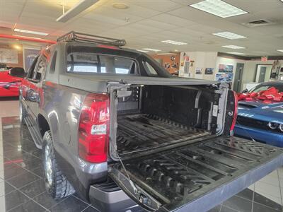 2011 Chevrolet Avalanche LS 4dr Crew Cab 4X4 - Photo 28 - Hamilton, OH 45015