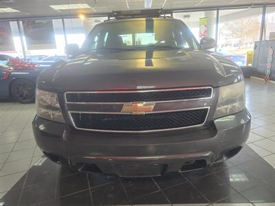 2011 Chevrolet Avalanche LS 4dr Crew Cab 4X4 - Photo 2 - Hamilton, OH 45015