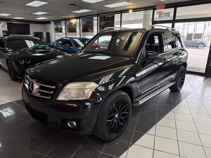 2010 Mercedes-Benz GLK GLK 350 4MATIC 4DR SUV AWD   - Photo 1 - Hamilton, OH 45015