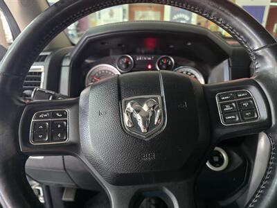 2017 RAM 1500 Night 4DR CREW CAB 4X4/V8   - Photo 22 - Hamilton, OH 45015
