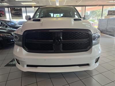 2017 RAM 1500 Night 4DR CREW CAB 4X4/V8   - Photo 2 - Hamilton, OH 45015