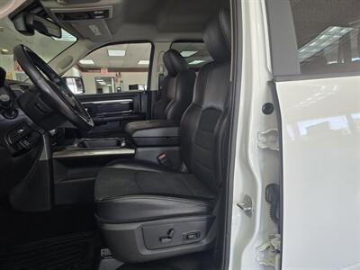 2017 RAM 1500 Night 4DR CREW CAB 4X4/V8   - Photo 7 - Hamilton, OH 45015