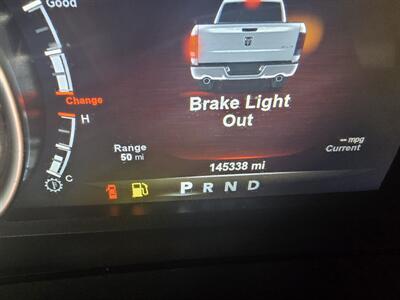2017 RAM 1500 Night 4DR CREW CAB 4X4/V8   - Photo 23 - Hamilton, OH 45015