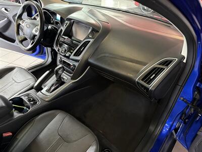 2013 Ford Focus Titanium 4DR HATCHBACK   - Photo 26 - Hamilton, OH 45015