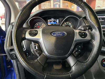 2013 Ford Focus Titanium 4DR HATCHBACK   - Photo 13 - Hamilton, OH 45015