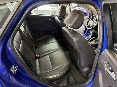 2013 Ford Focus Titanium 4DR HATCHBACK   - Photo 22 - Hamilton, OH 45015