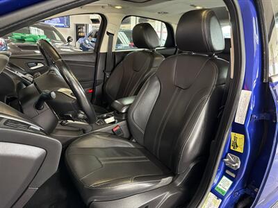 2013 Ford Focus Titanium 4DR HATCHBACK   - Photo 10 - Hamilton, OH 45015