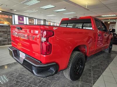 2019 Chevrolet Silverado 1500 Work Truck 4DR EXTENDED CAB   - Photo 4 - Hamilton, OH 45015