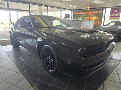 2017 Dodge Challenger R/T 2DR COUPE   - Photo 3 - Hamilton, OH 45015