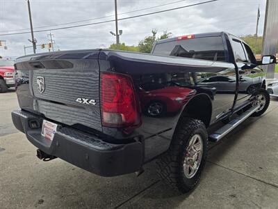 2018 RAM 2500 Tradesman 4DR CREW CAB 4X4/HEMI   - Photo 4 - Hamilton, OH 45015