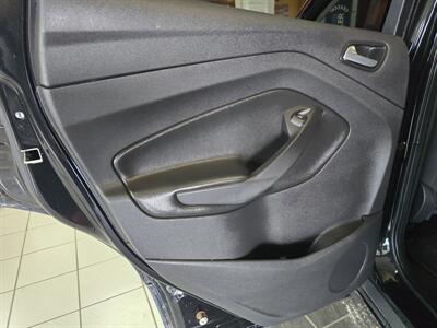 2014 Ford Escape SE 4DR SUV   - Photo 8 - Hamilton, OH 45015