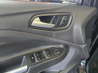 2014 Ford Escape SE 4DR SUV   - Photo 15 - Hamilton, OH 45015