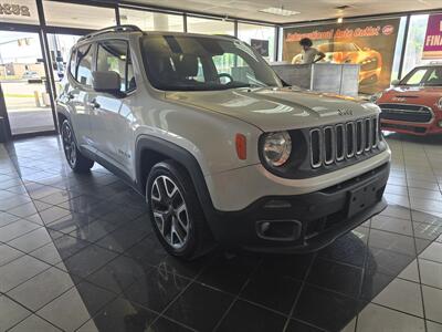 2015 Jeep Renegade Latitude 4DR SUV - Photo 3 - Hamilton, OH 45015