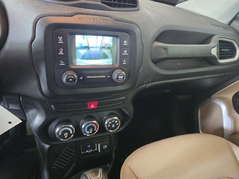 2015 Jeep Renegade Latitude 4DR SUV - Photo 21 - Hamilton, OH 45015