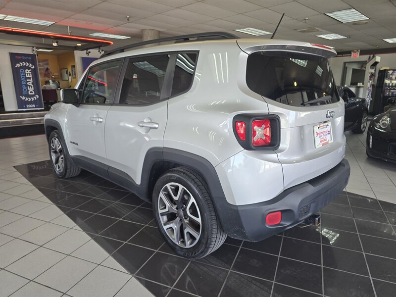 2015 Jeep Renegade Latitude 4DR SUV - Photo 6 - Hamilton, OH 45015