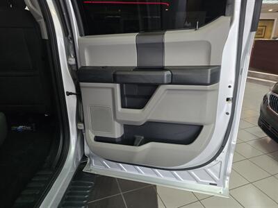 2019 Ford F-150 XL SUPER CREW 4X4 - Photo 17 - Hamilton, OH 45015