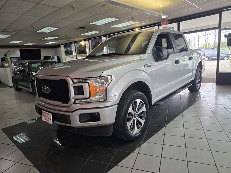 2019 Ford F-150 XL SUPER CREW 4X4   - Photo 1 - Hamilton, OH 45015