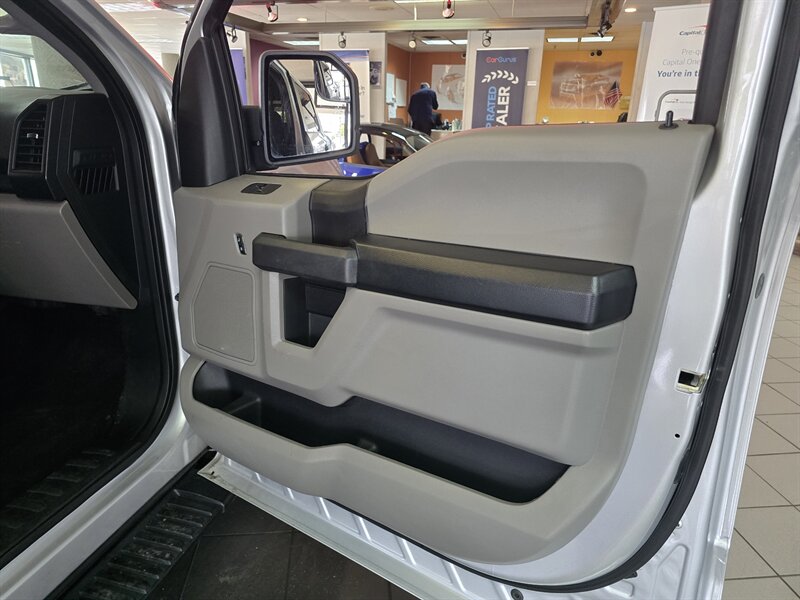2019 Ford F-150 XL SUPER CREW 4X4 - Photo 14 - Hamilton, OH 45015