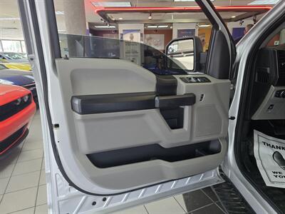 2019 Ford F-150 XL SUPER CREW 4X4 - Photo 7 - Hamilton, OH 45015