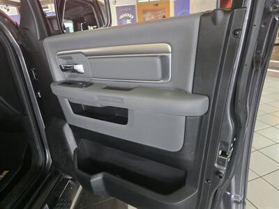 2016 RAM 1500 Big Horn/CREW CAB/HEMI/4X4   - Photo 17 - Hamilton, OH 45015