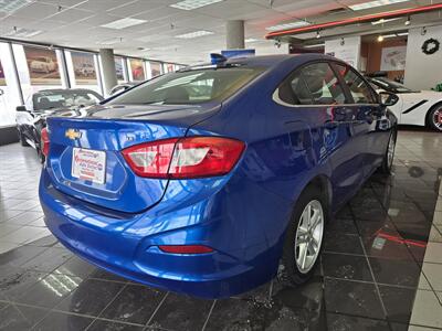 2017 Chevrolet Cruze LT Auto 4DR SEDAN   - Photo 4 - Hamilton, OH 45015