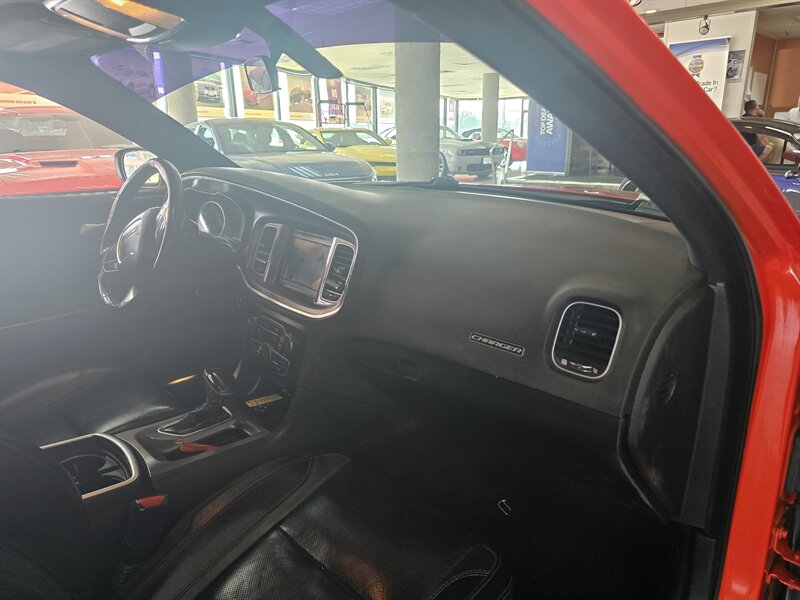 2020 Dodge Charger SXT 4DR SEDAN - Photo 13 - Hamilton, OH 45015