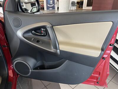 2012 Toyota RAV4 Limited   - Photo 30 - Hamilton, OH 45015