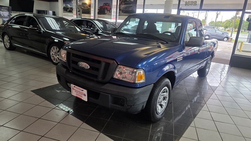 2007 Ford Ranger XLT EXTENDED CAB - Photo 2 - Hamilton, OH 45015