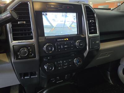 2015 Ford F-150 XLT SUPER CREW 4X4   - Photo 20 - Hamilton, OH 45015