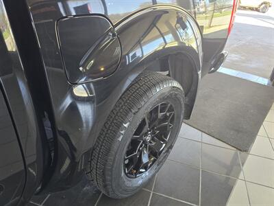 2020 Nissan Frontier SV CREW CAB   - Photo 30 - Hamilton, OH 45015