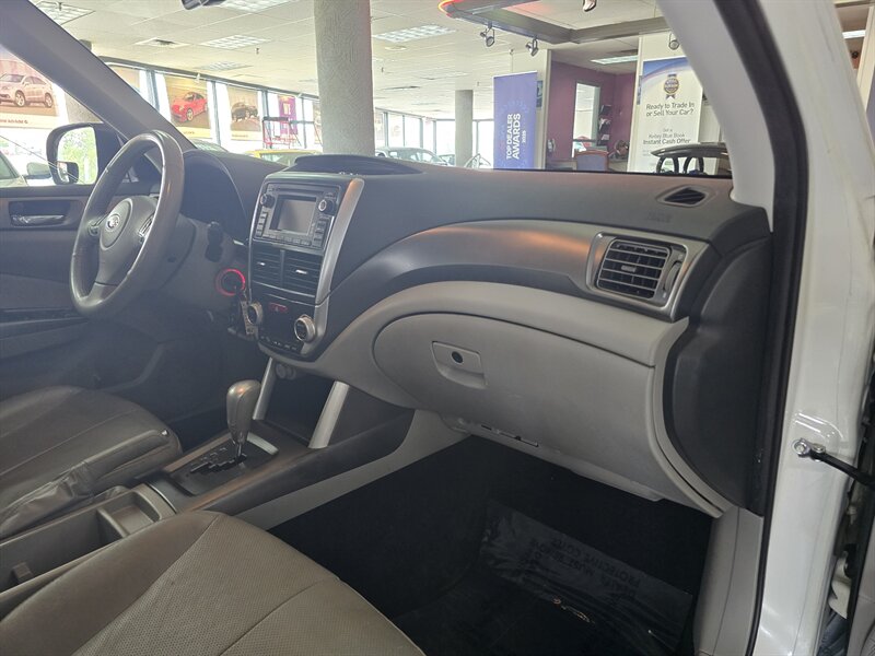 2012 Subaru Forester 2.5X Touring 4DR WAGON AWD - Photo 13 - Hamilton, OH 45015