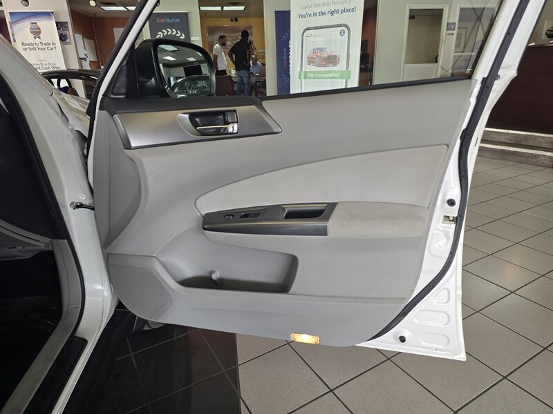 2012 Subaru Forester 2.5X Touring 4DR WAGON AWD - Photo 12 - Hamilton, OH 45015