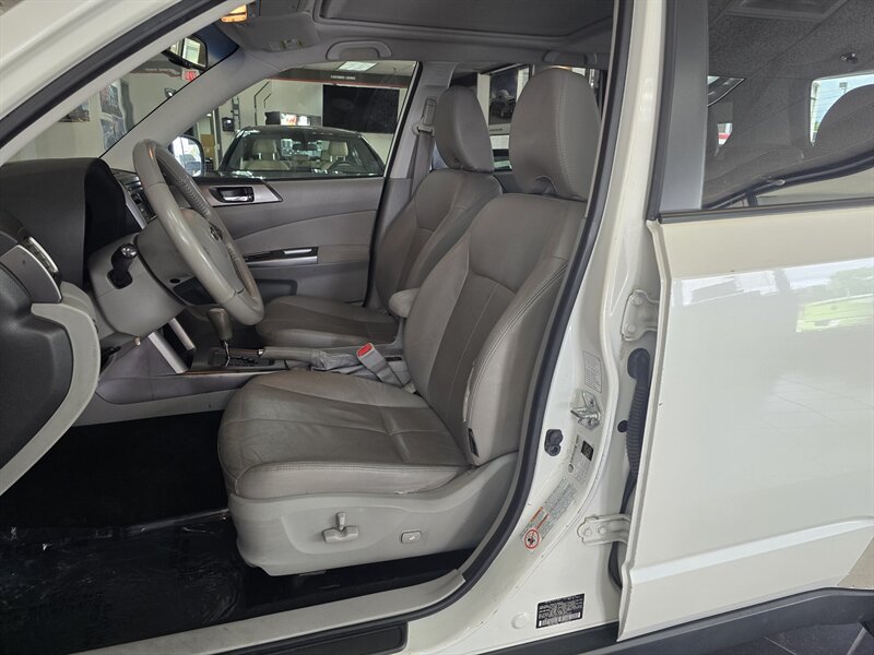 2012 Subaru Forester 2.5X Touring 4DR WAGON AWD - Photo 9 - Hamilton, OH 45015