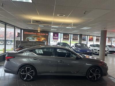 2024 Nissan Altima 2.5 SR   - Photo 5 - Hamilton, OH 45015