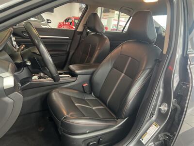 2024 Nissan Altima 2.5 SR   - Photo 10 - Hamilton, OH 45015
