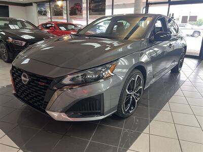 2024 Nissan Altima 2.5 SR   - Photo 1 - Hamilton, OH 45015