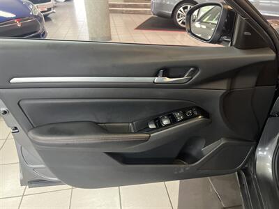 2024 Nissan Altima 2.5 SR   - Photo 18 - Hamilton, OH 45015