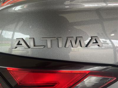 2024 Nissan Altima 2.5 SR   - Photo 33 - Hamilton, OH 45015
