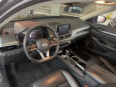 2024 Nissan Altima 2.5 SR   - Photo 11 - Hamilton, OH 45015