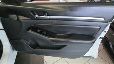 2024 Nissan Altima 2.5 SR 4DR SEDAN - Photo 26 - Hamilton, OH 45015