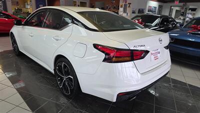 2024 Nissan Altima 2.5 SR 4DR SEDAN - Photo 8 - Hamilton, OH 45015
