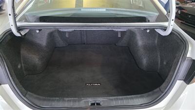 2024 Nissan Altima 2.5 SR 4DR SEDAN - Photo 27 - Hamilton, OH 45015