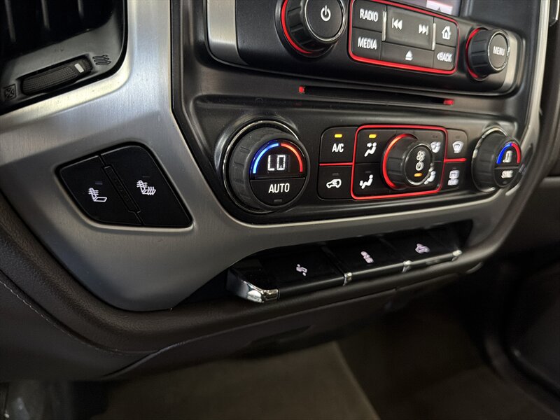 2015 GMC Sierra 1500 SLT - Photo 10 - Hamilton, OH 45015